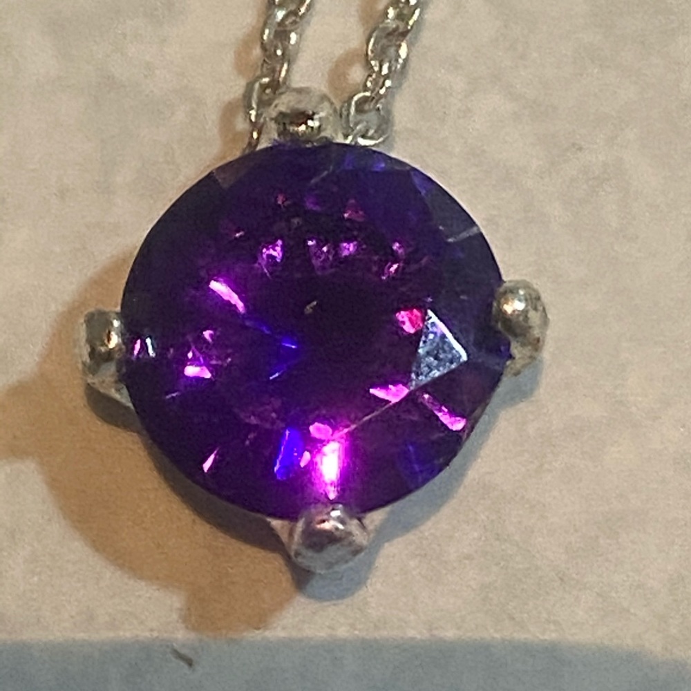 Stunning purple stone with silver accent 17 inches